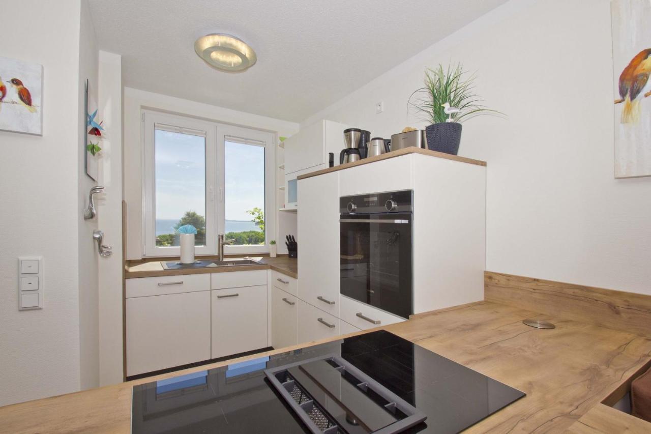 Mit Meerblick Und Terrasse, Gratis Nutzung Vom Ahoi Erlebnisbad Und Sauna In Sellin - Meeresblick Fewo 68 Goehren  Exterior foto